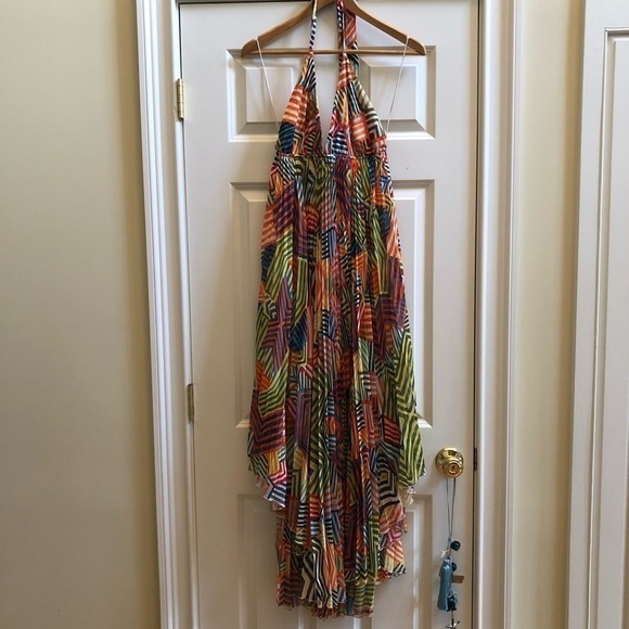 Alice + Olivia Ollie Handkerchief Printed Dress 10 - Picture 3 of 10